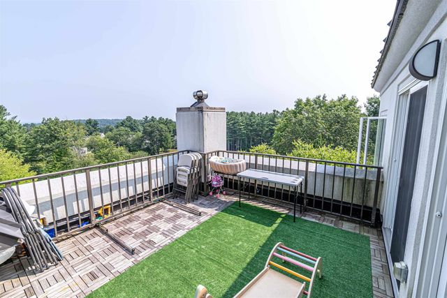 10 Mountain Laurels Dr Apt 607, Nashua, NH 03062