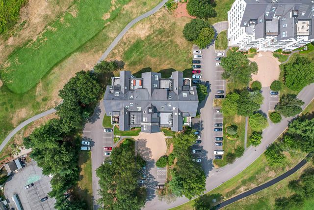 10 Mountain Laurels Dr Apt 607, Nashua, NH 03062