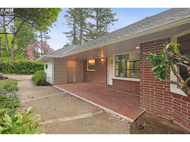 7250 Sw CANYON Rd, Portland, OR 97225