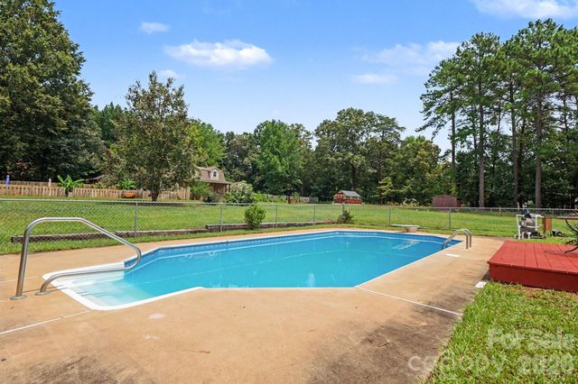 225 Roger Drive, Salisbury, NC 28147