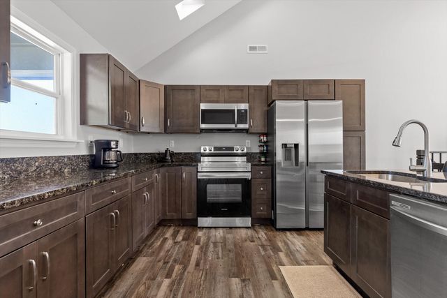 227 South Deer Run Road, Trenton, GA 30752