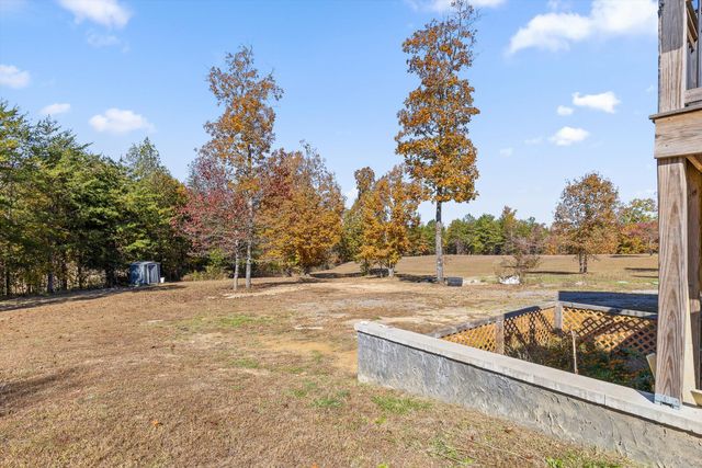 227 South Deer Run Road, Trenton, GA 30752