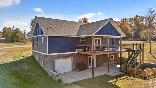 227 South Deer Run Road, Trenton, GA 30752