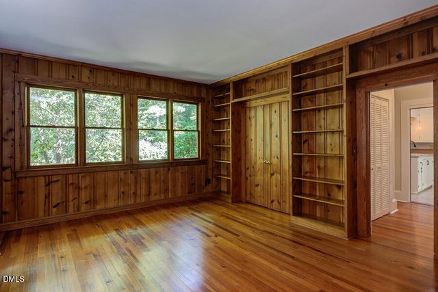 8 Cobb Terrace, Chapel Hill, NC 27514