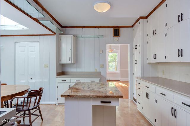 8 Cobb Terrace, Chapel Hill, NC 27514