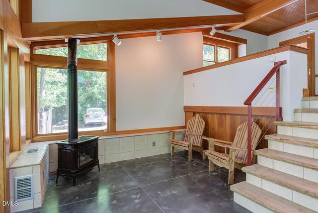 8 Cobb Terrace, Chapel Hill, NC 27514