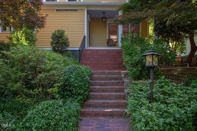 8 Cobb Terrace, Chapel Hill, NC 27514