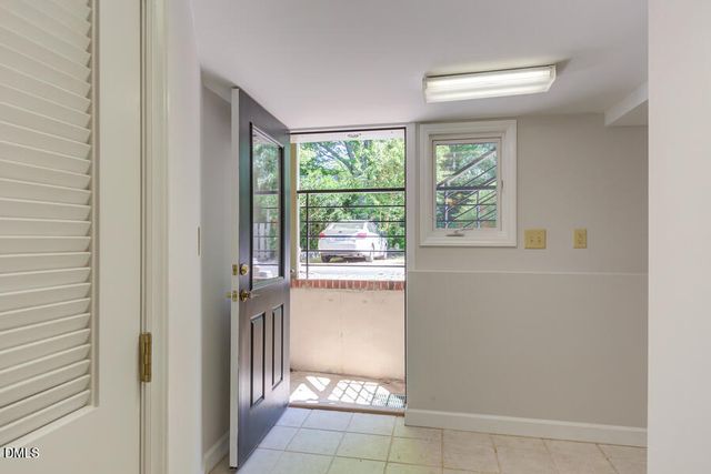 8 Cobb Terrace, Chapel Hill, NC 27514