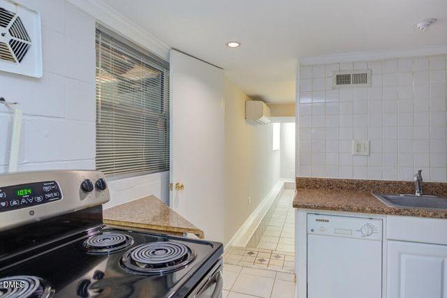 8 Cobb Terrace, Chapel Hill, NC 27514