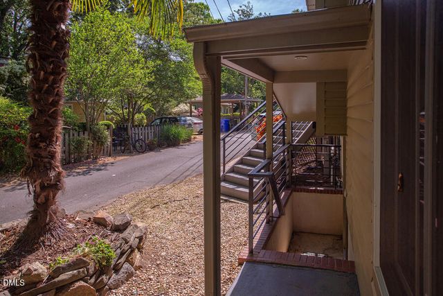 8 Cobb Terrace, Chapel Hill, NC 27514