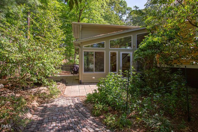 8 Cobb Terrace, Chapel Hill, NC 27514