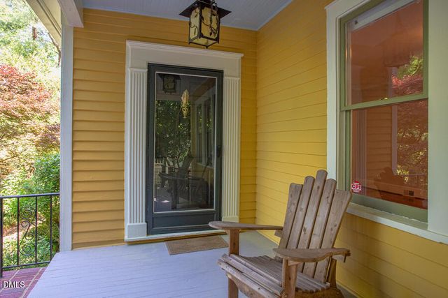 8 Cobb Terrace, Chapel Hill, NC 27514