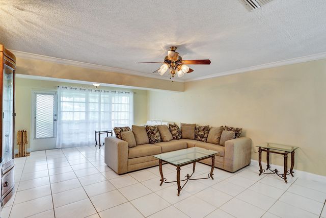 2331 Croton Lane 101-a, Delray Beach, FL 33445