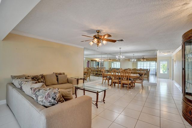 2331 Croton Lane 101-a, Delray Beach, FL 33445
