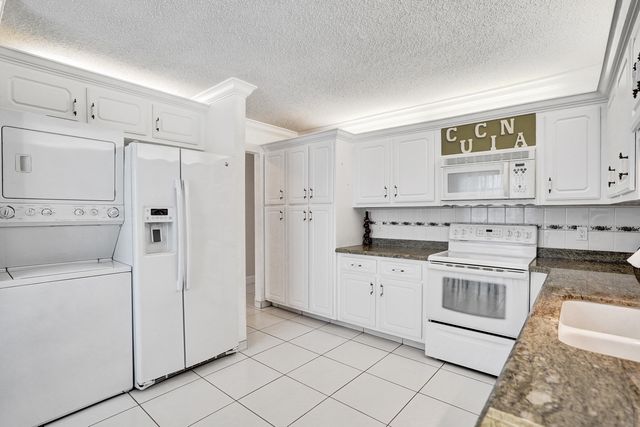 2331 Croton Lane 101-a, Delray Beach, FL 33445
