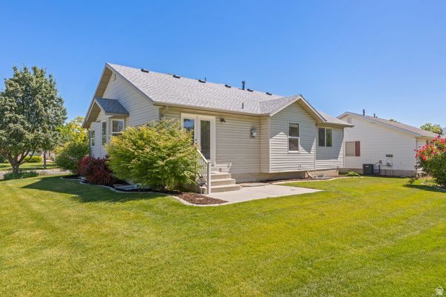2091 W 2060 S, Syracuse, UT 84075