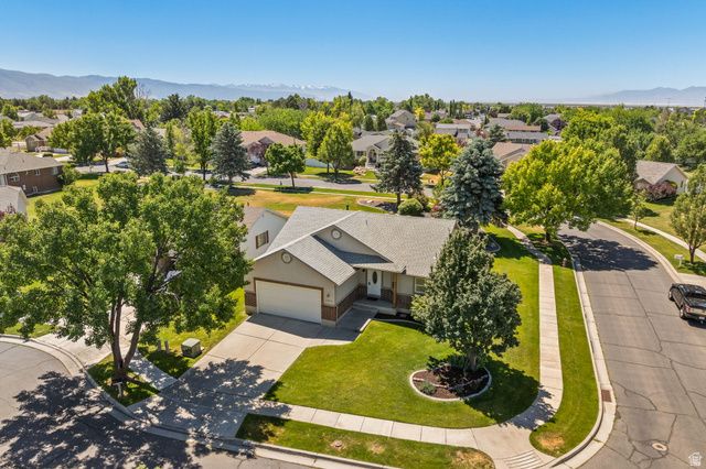 2091 W 2060 S, Syracuse, UT 84075