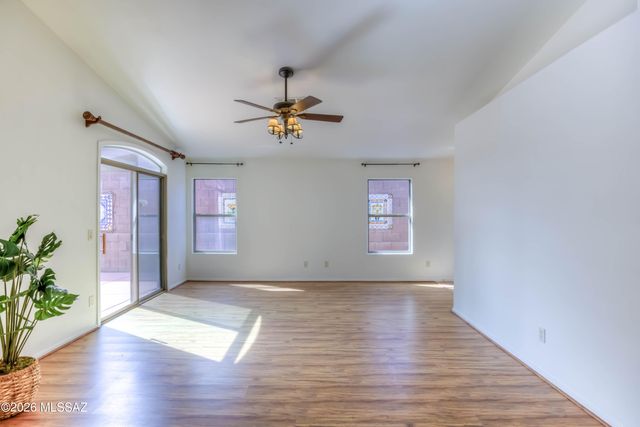 10923 S Lake Gambusi Drive, Vail, AZ 85641