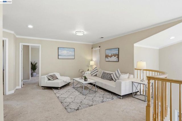 9740 Linnet Ct, Gilroy, CA 95020