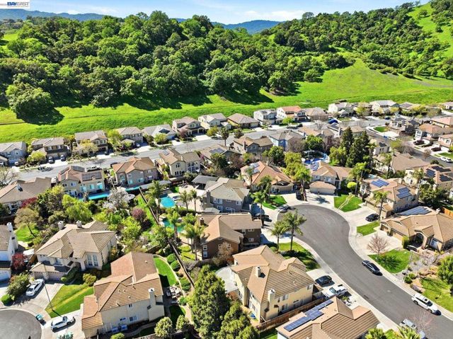 9740 Linnet Ct, Gilroy, CA 95020