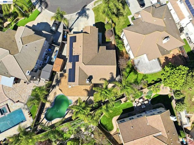 9740 Linnet Ct, Gilroy, CA 95020