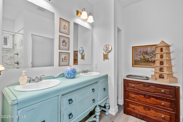 901 Riverview Drive, Burgaw, NC 28425