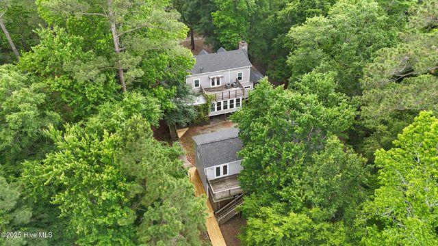 901 Riverview Drive, Burgaw, NC 28425