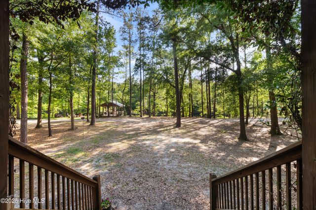 901 Riverview Drive, Burgaw, NC 28425