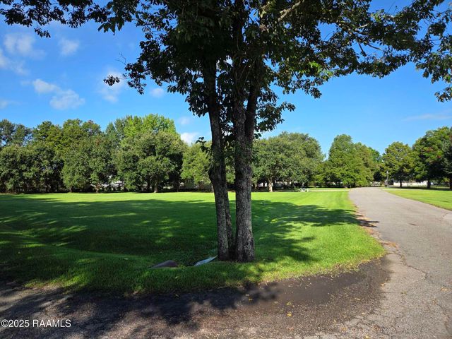 201 Oak Side Alley, Lafayette, LA 70508