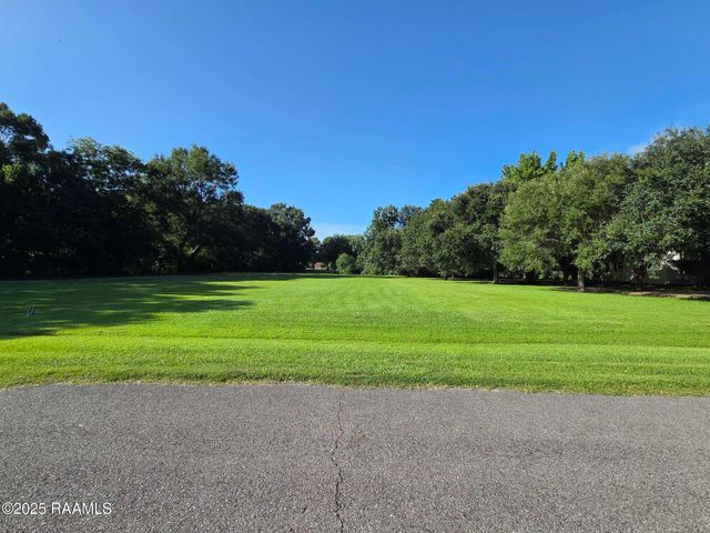 201 Oak Side Alley, Lafayette, LA 70508