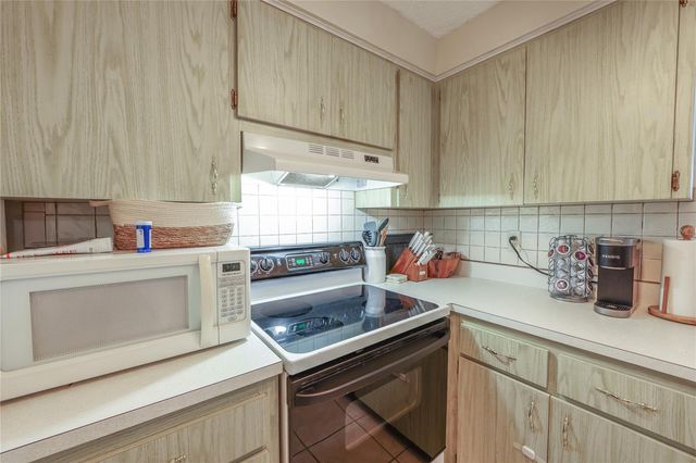 160 MEADOWLARK DRIVE, Safety Harbor, FL 34695