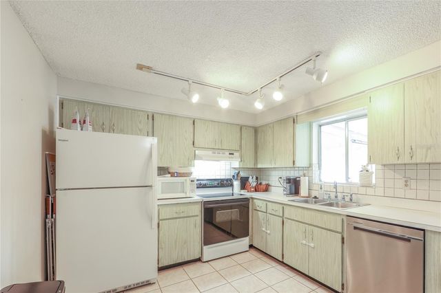 160 MEADOWLARK DRIVE, Safety Harbor, FL 34695