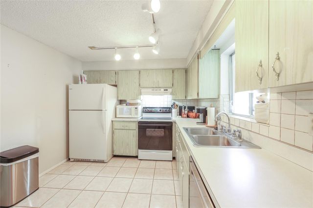 160 MEADOWLARK DRIVE, Safety Harbor, FL 34695