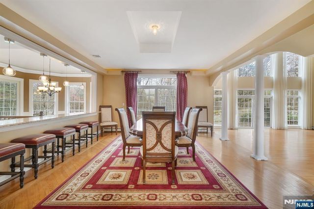 12 Butternut Terrace, Kinnelon Borough, NJ 07405