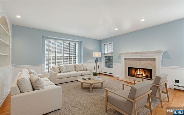 12 Butternut Terrace, Kinnelon Borough, NJ 07405