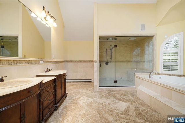 12 Butternut Terrace, Kinnelon Borough, NJ 07405