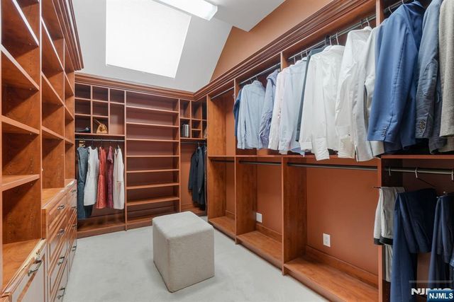 12 Butternut Terrace, Kinnelon Borough, NJ 07405