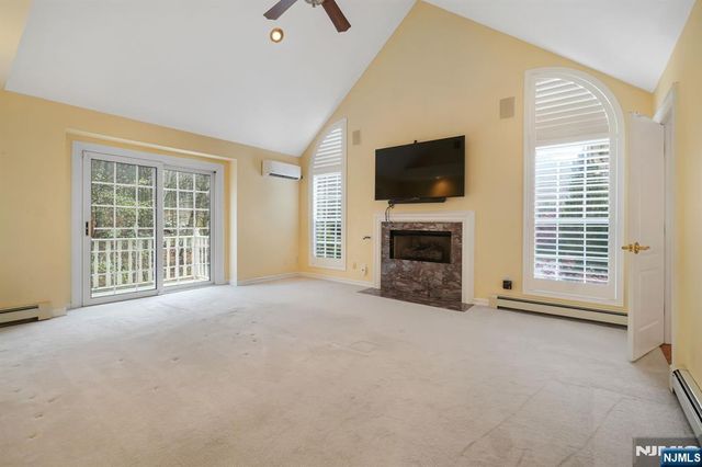 12 Butternut Terrace, Kinnelon Borough, NJ 07405