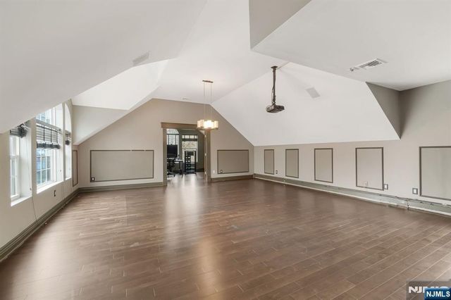 12 Butternut Terrace, Kinnelon Borough, NJ 07405