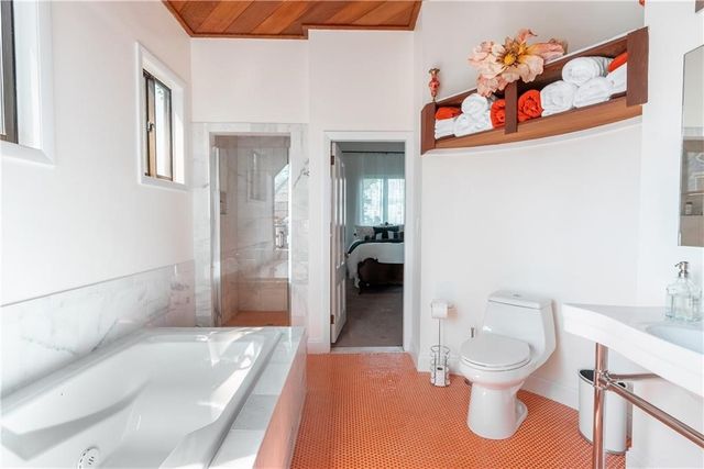 4 Red Cross Avenue 1A, Newport, RI 02840