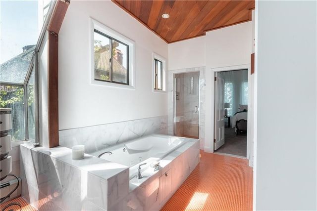 4 Red Cross Avenue 1A, Newport, RI 02840