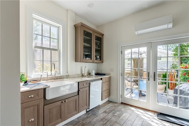 4 Red Cross Avenue 1A, Newport, RI 02840