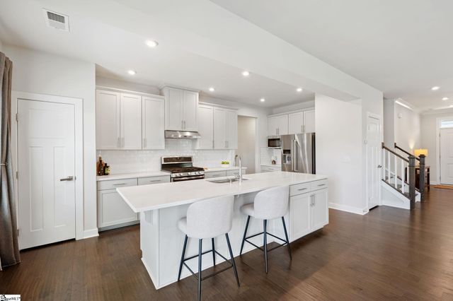 207 Sparrow Drive, Piedmont, SC 29673