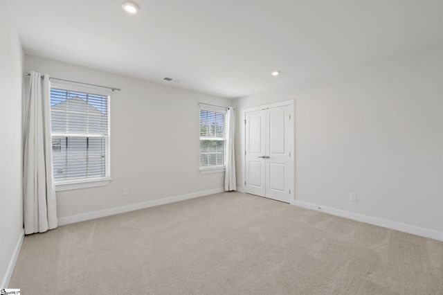 207 Sparrow Drive, Piedmont, SC 29673