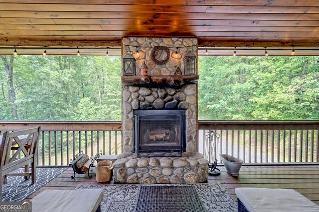 198 Sunrock Mountain Trace, Blue Ridge, GA 30513