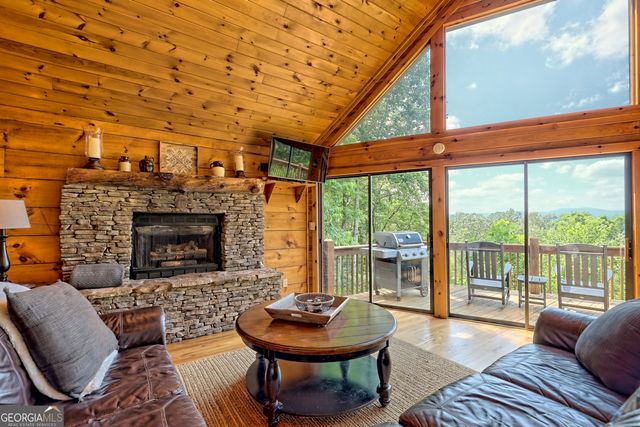 198 Sunrock Mountain Trace, Blue Ridge, GA 30513
