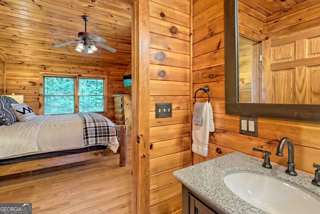 198 Sunrock Mountain Trace, Blue Ridge, GA 30513
