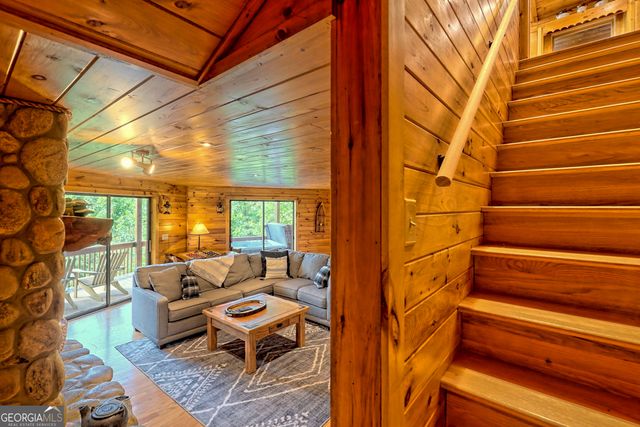 198 Sunrock Mountain Trace, Blue Ridge, GA 30513
