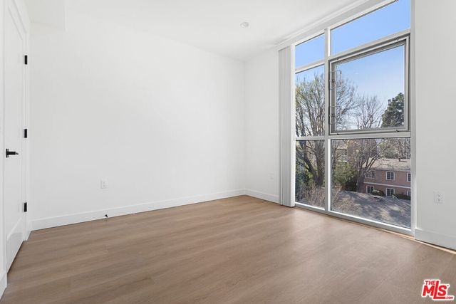 160 Chestnut Street 303, Pasadena, CA 91103