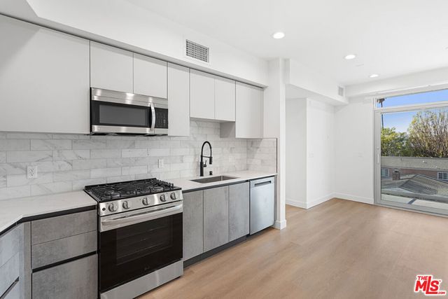 160 Chestnut Street 303, Pasadena, CA 91103